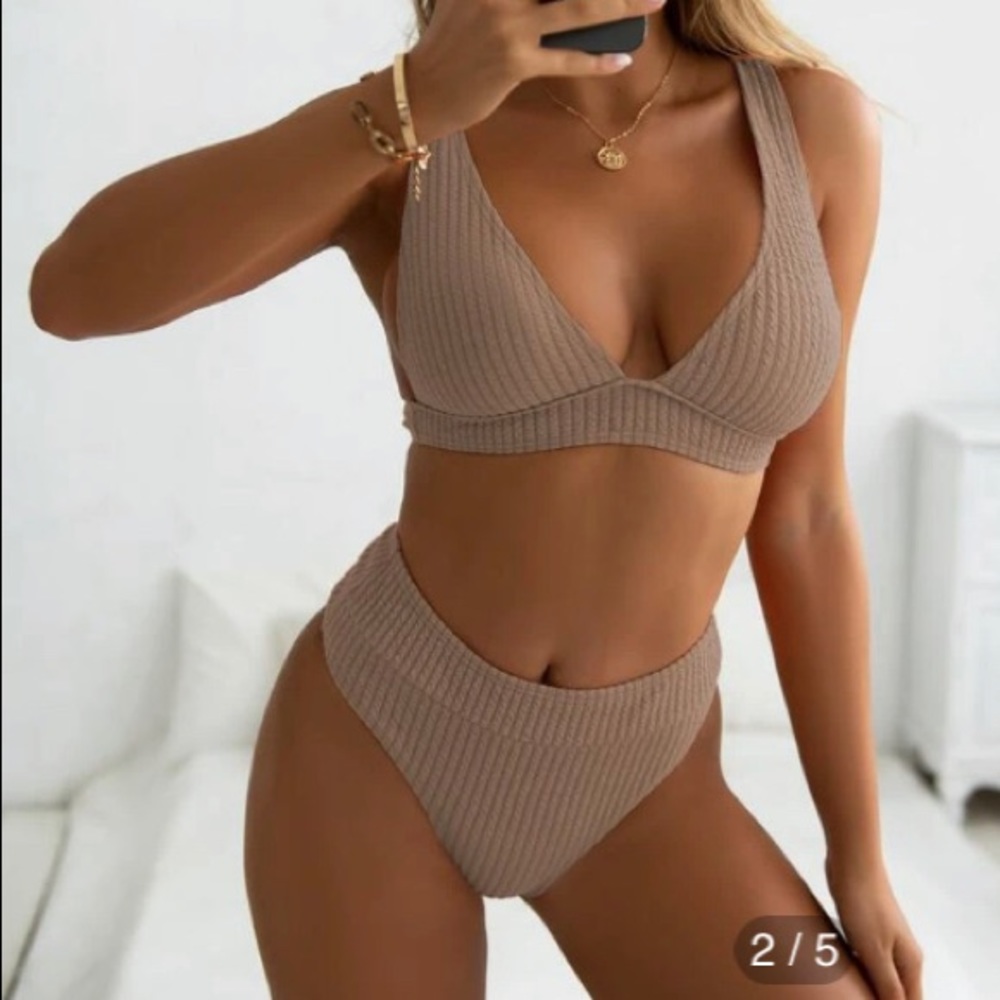 NWT Khaki 2 piece